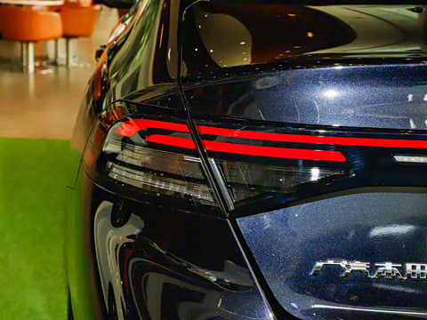 2025�� �˶�ϵ�� 260TURBO ���ʰ�