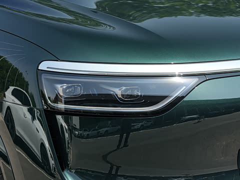 2025�� ���� Ultra�� 53.4kWh 6����