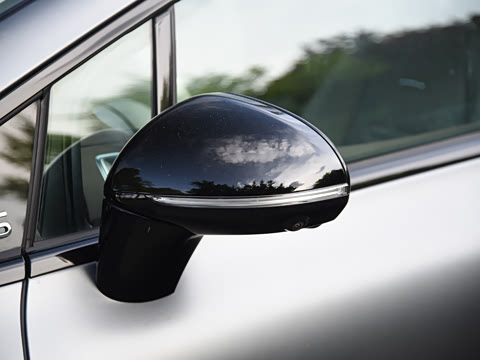 2023�� AMG EQS 53 4MATIC+