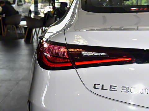 2025�� CLE 300 4MATIC �����ͽ��ܳ�