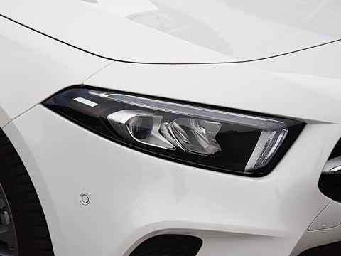 2019�� A 200 ������