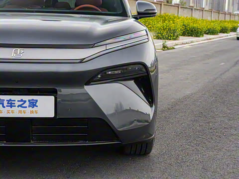 2025�� DM 215KM�����״��콢��