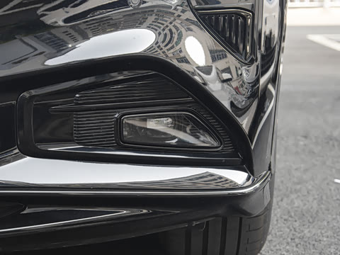 2025�� 680 Ultra������