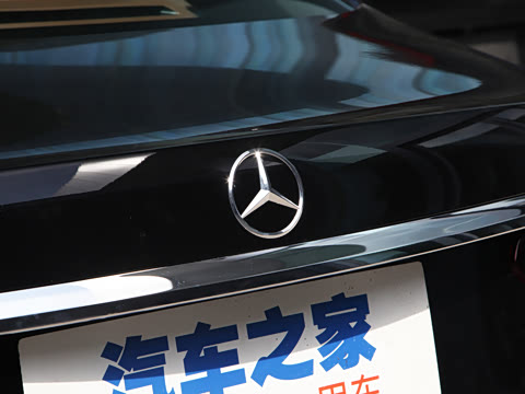 2022�� �Ŀ�� E 350 e L ���ʽ��϶����γ�