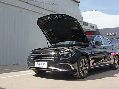 2022�� �Ŀ�� E 350 e L ���ʽ��϶����γ�