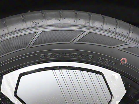 2025�� 735MAX 160kW