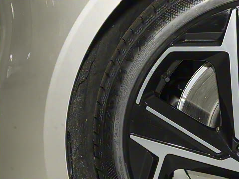 2025�� 95kWh 702km����Halo