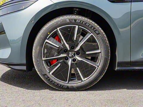 2025�� EV 701KM�����״��콢��