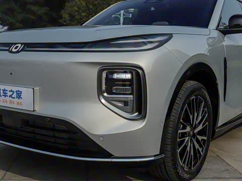 2025�� 215�콢PLUS