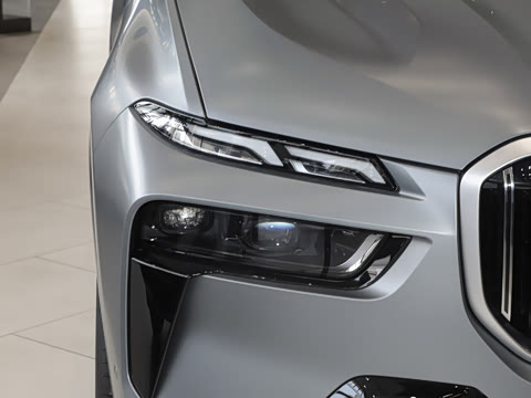 2024�� xDrive40i ������M�˶���װ