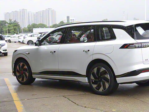 2025�� 210Ultra�Ǽݰ� 6��