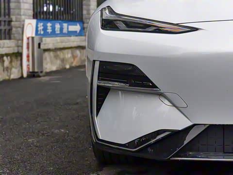 2025�� 700km Զ���Ǽݰ�