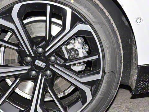 2025�� 700km Զ���Ǽݰ�