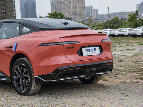 2025�� Max�����