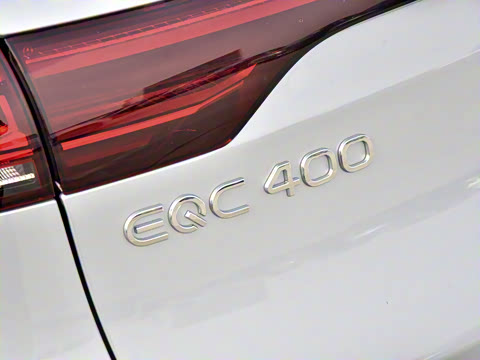2022�� EQC 400 4MATIC