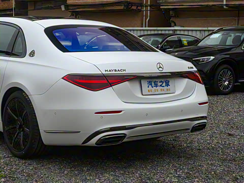 2025�� �Ŀ� S 680 4MATIC ��ҹ��