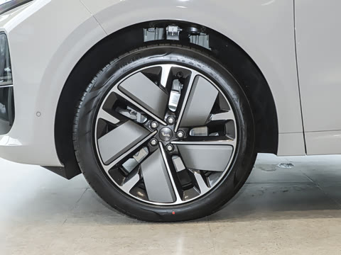 2025�� Max ���ܻ��°�