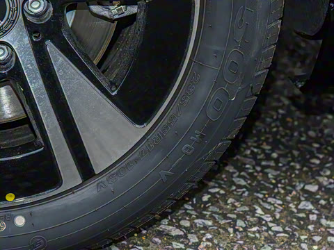 2025�� 2.0T ʢ��