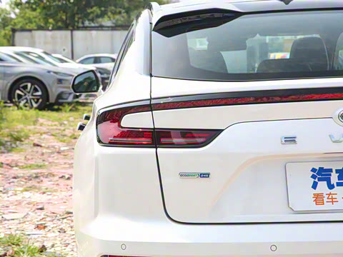 2022�� �Ŀ� EcoBoost 245 ST-Line