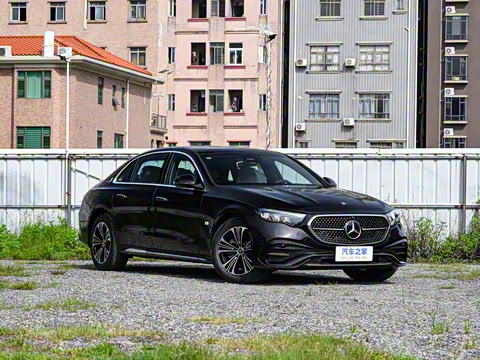 2025�� �Ŀ� E 260 L �˶���