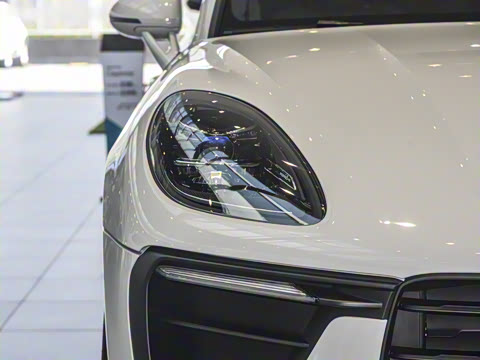 2025�� Macan 2.0T ���ΰ�