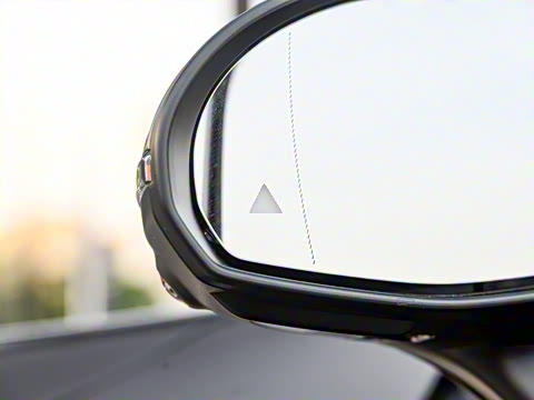 2025�� �Ŀ� GLC 260 L 4MATIC ������