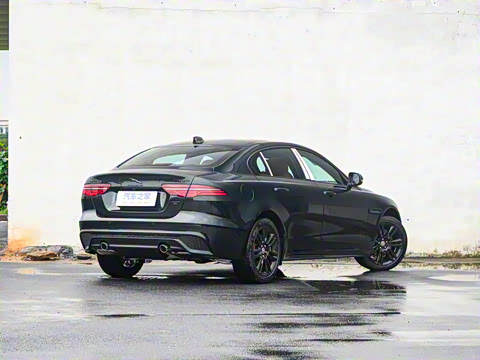 2025�� 2.0T 250PS R-DYNAMIC 90�����ذ�