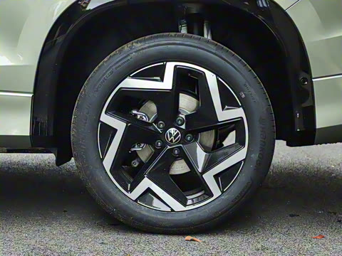 2025�� ̽��L 330TSI ������ӢCity��