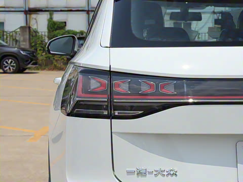 2025�� �Ŀ� ������ 300TSI