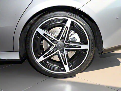 2025�� AMG CLA 35 4MATIC