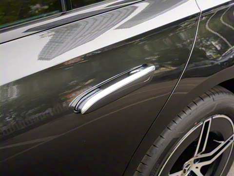 2025�� �Ŀ� E 300 ʱ�����˶���