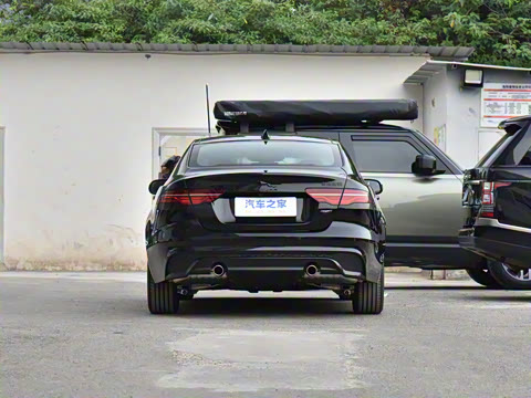 2025�� 2.0T 250PS R-DYNAMIC 90�����ذ�