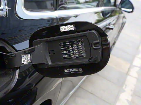 2025�� �Ŀ� E 300 L ʱ����