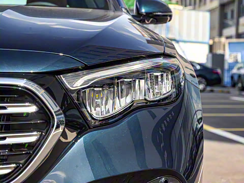 2025�� �Ŀ� E 300 L ʱ����