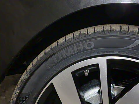 2025�� �Ŀ� 300TSI DSG׿Խ��