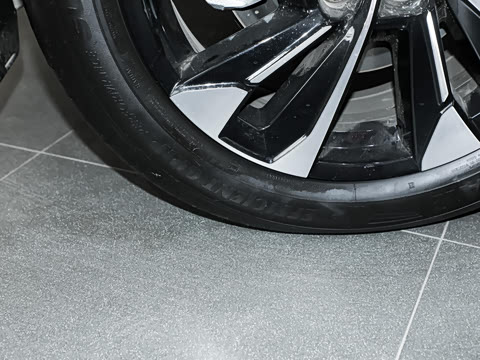 2023�� 2.5L ���а�