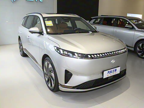 2025�� 210Ultra���Ȱ� 5��