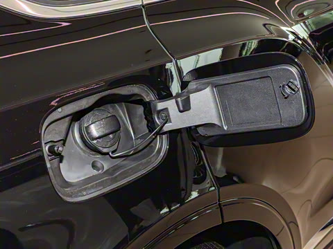 2026�� 4.0T V8 ������