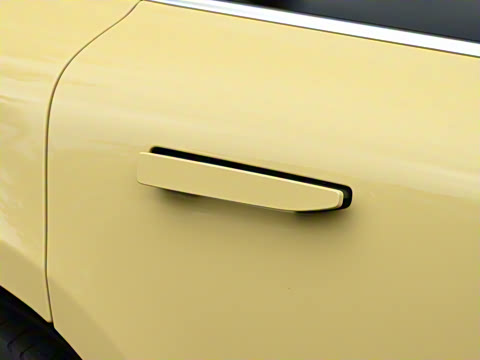 2025�� 75kWh Touring