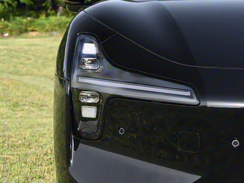 2025�� 600 �������� Max