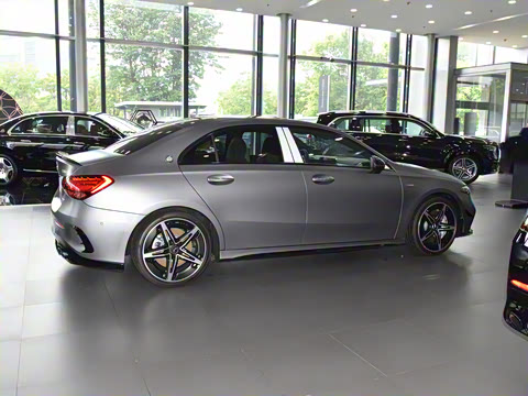 2025�� �Ŀ� AMG A 35 L 4MATIC
