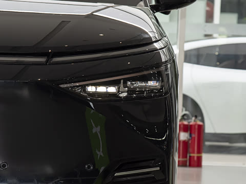 2025�� ���� 650������ Max