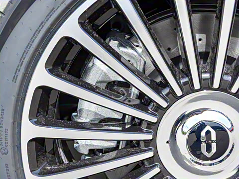 2025�� ���� Ultra�� 53.4kWh 5����