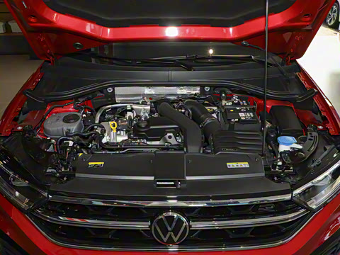 2025�� �Ŀ� 300TSI DSG���������