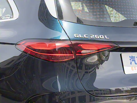 2025�� �Ŀ� GLC 260 L 4MATIC ������