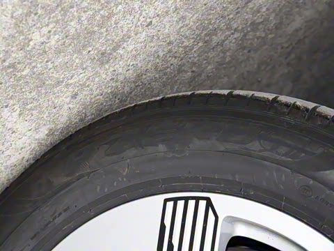 2021�� 50 quattro ������