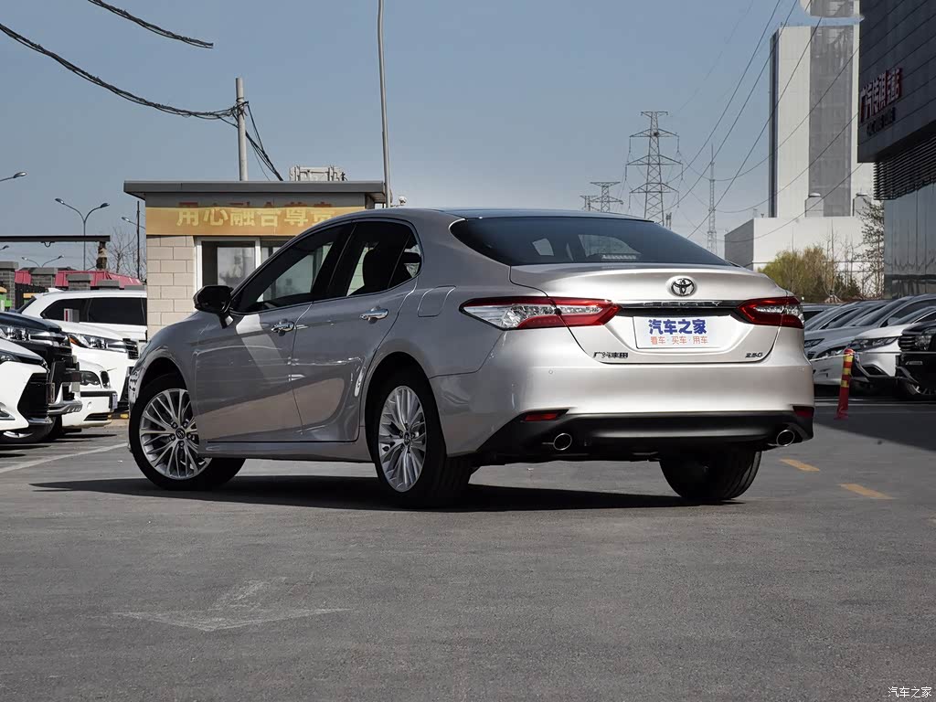 汽车之家>汽车图片>丰田>凯美瑞>2019款2.5g豪华版国vi> 2019款 2.