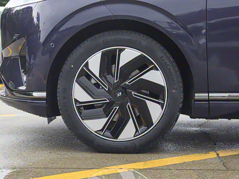 2025�� 210Ultra���Ȱ� 6��