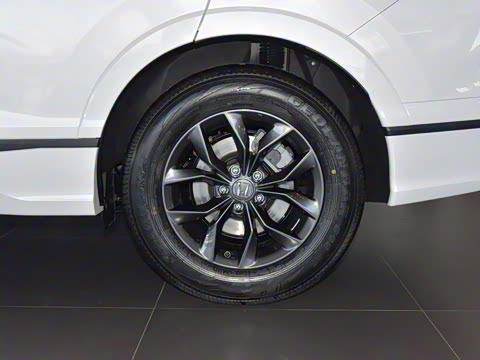 2025�� 240TURBO ���������� 5��