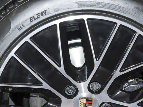 2024�� Macan ��������